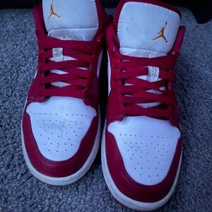 Air Jordan 1 Low “Cardinal Red”